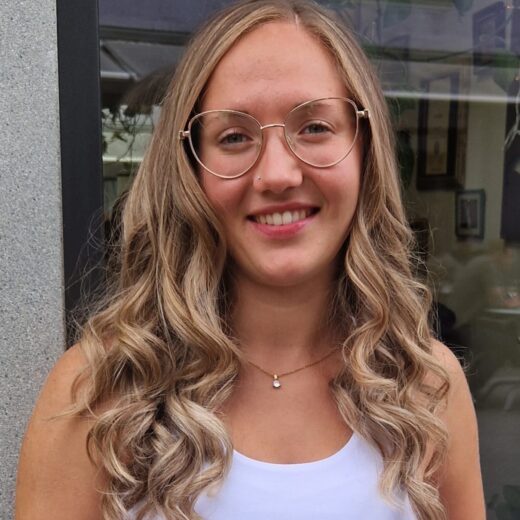 Yeshe | Salsa Linea & Bachata